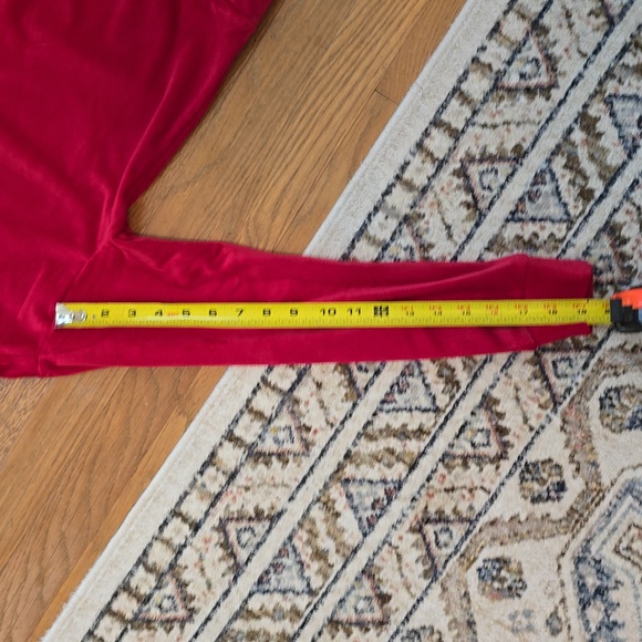 JUICY COUTURE WOMEN'S JUNIOR FUSCIA LONG SLEEVE VELVETEEN PULLOVER CREWNECK XS - Picture 14 of 16